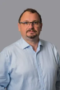 Paul-Daine-headshot-010920-005printquality